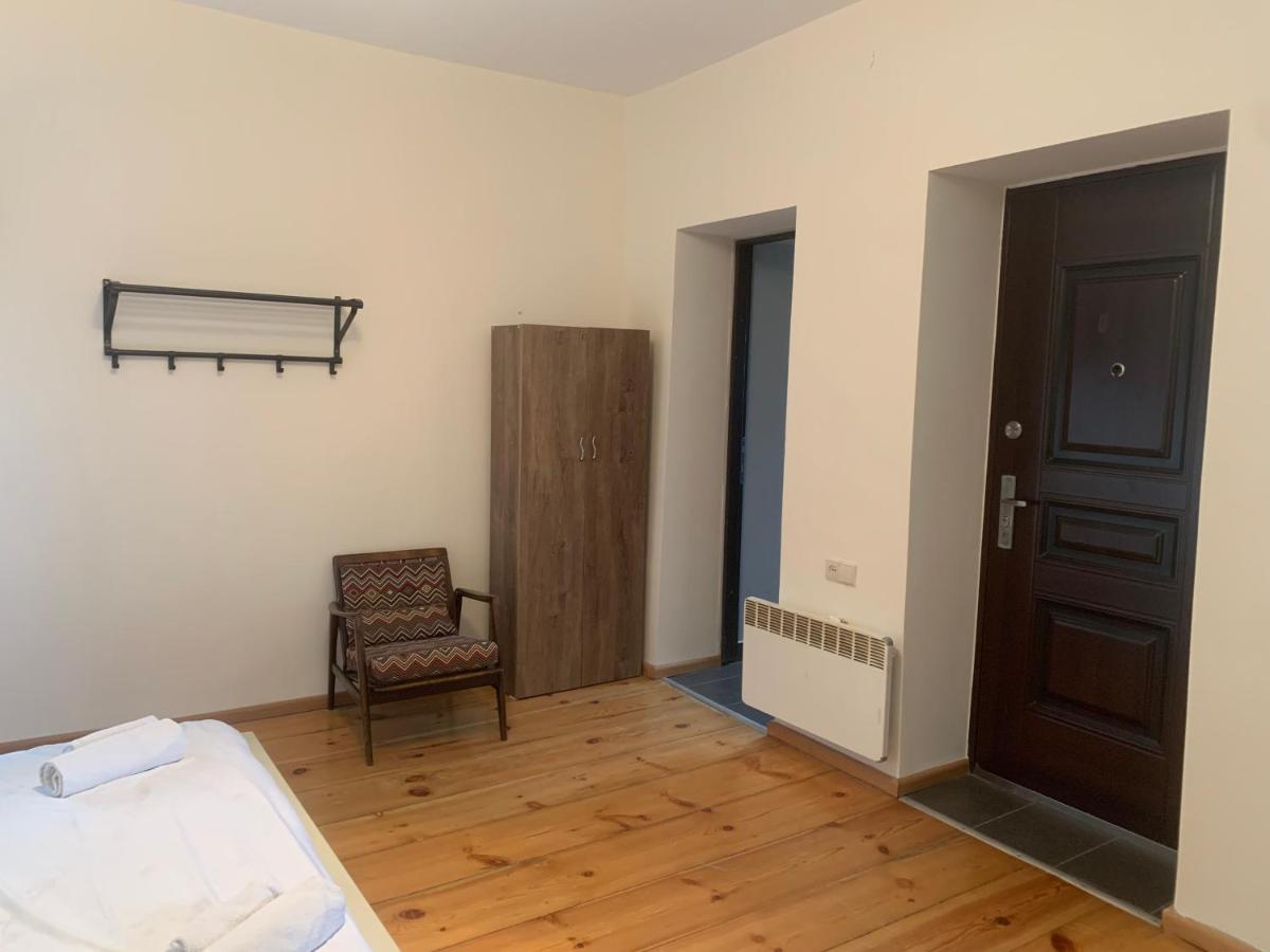 Hotel Lemi Местия Екстериор снимка