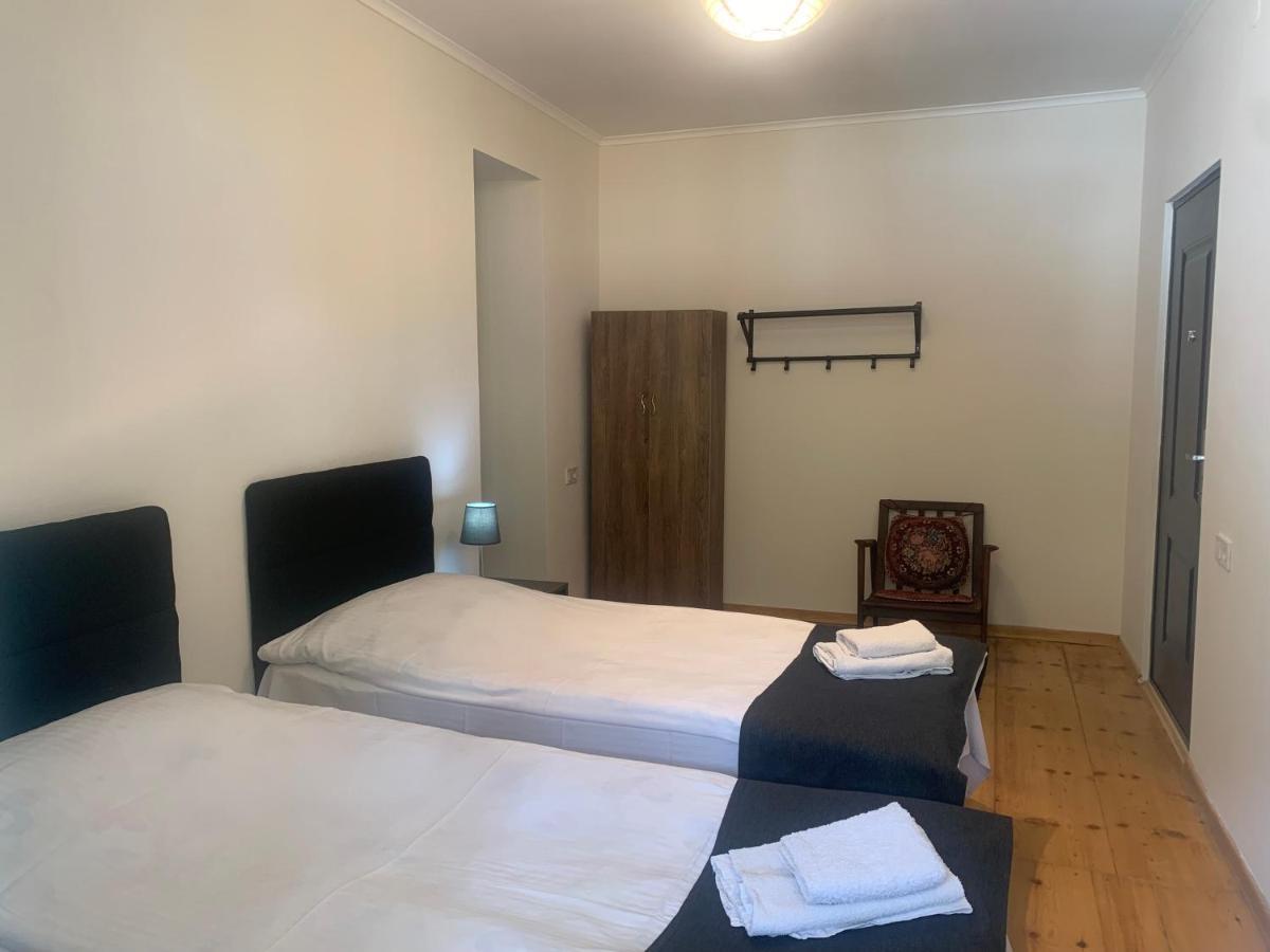 Hotel Lemi Местия Екстериор снимка