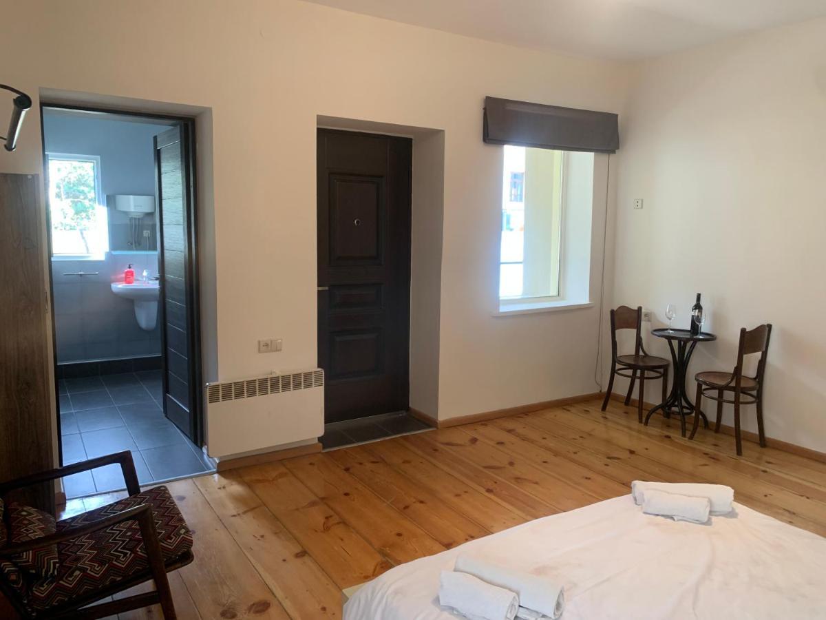 Hotel Lemi Местия Екстериор снимка