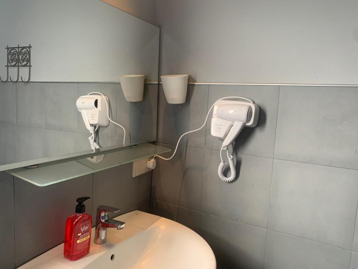 Hotel Lemi Местия Екстериор снимка