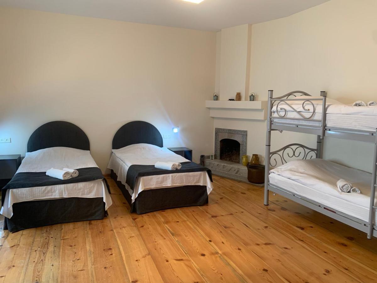 Hotel Lemi Местия Екстериор снимка