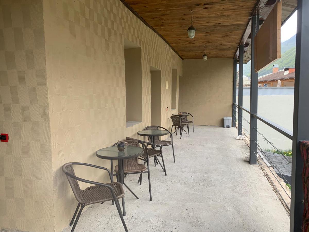 Hotel Lemi Местия Екстериор снимка
